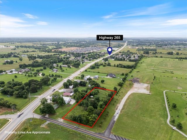903 McClure Avenue, Lowell, AR 72745