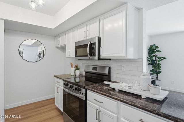 740 W ELM Street 218, Phoenix, AZ 85013