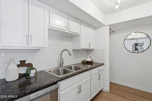 740 W ELM Street 218, Phoenix, AZ 85013
