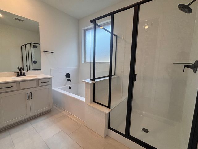 7823 Jade Crest Drive, Angleton, TX 77515