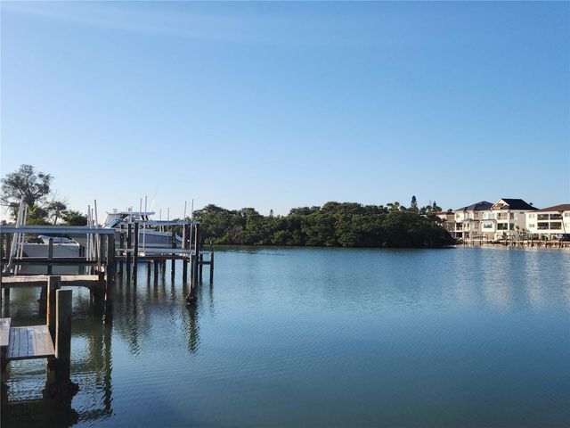 3207 W MARITANA DRIVE, St Pete Beach, FL 33706