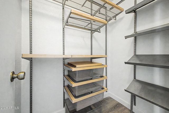 7040 W OLIVE Avenue 40, Peoria, AZ 85345