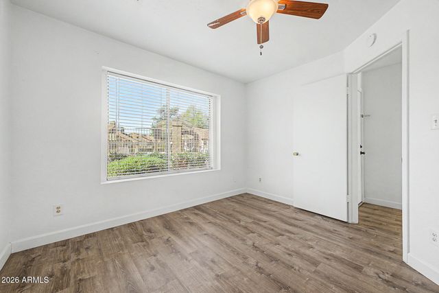 7040 W OLIVE Avenue 40, Peoria, AZ 85345