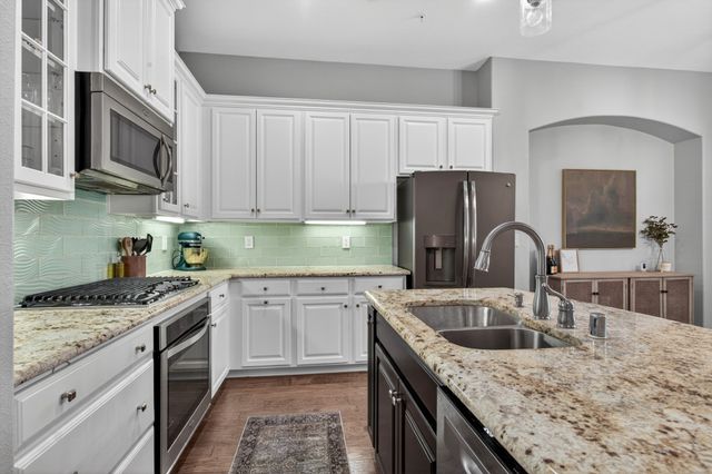 2667 Nottingham Drive, Lewisville, TX 75067