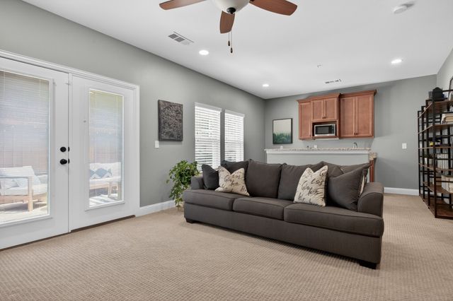 2667 Nottingham Drive, Lewisville, TX 75067