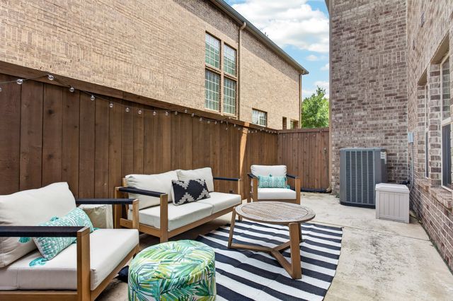 2667 Nottingham Drive, Lewisville, TX 75067