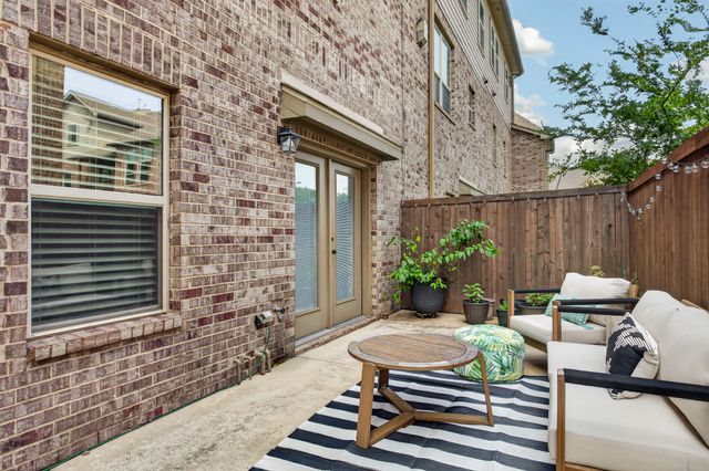 2667 Nottingham Drive, Lewisville, TX 75067
