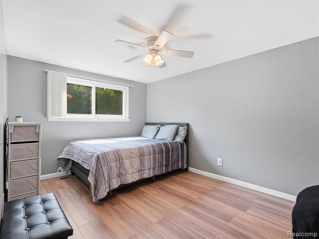 27545 Abington Street, Southfield, MI 48076