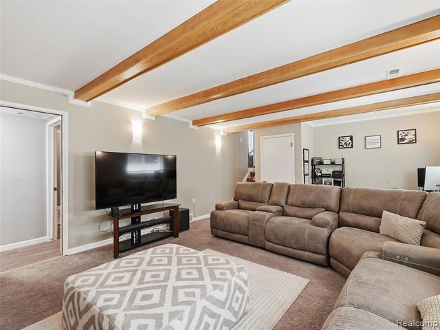 27545 Abington Street, Southfield, MI 48076