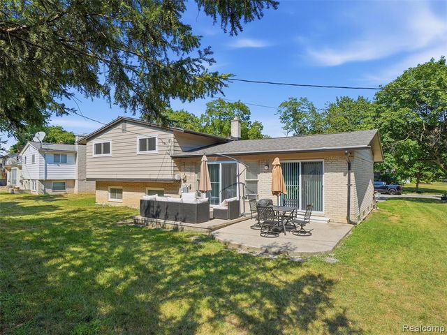 27545 Abington Street, Southfield, MI 48076