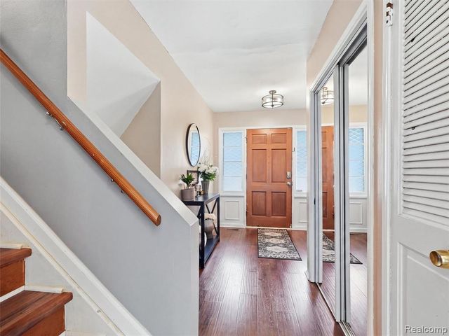 27545 Abington Street, Southfield, MI 48076