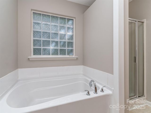 4208 Everest Drive, Gastonia, NC 28054