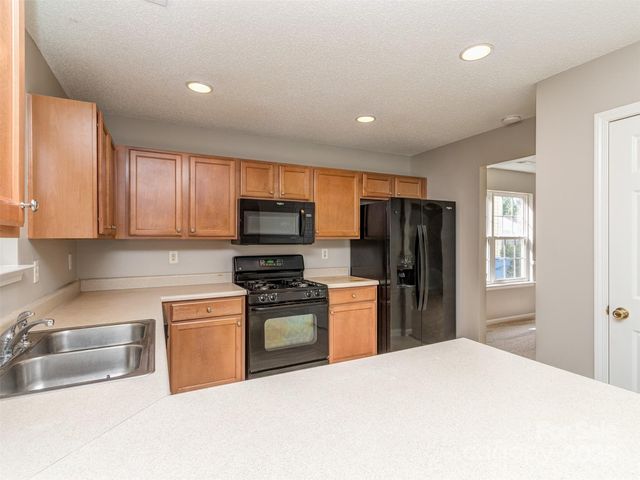 4208 Everest Drive, Gastonia, NC 28054