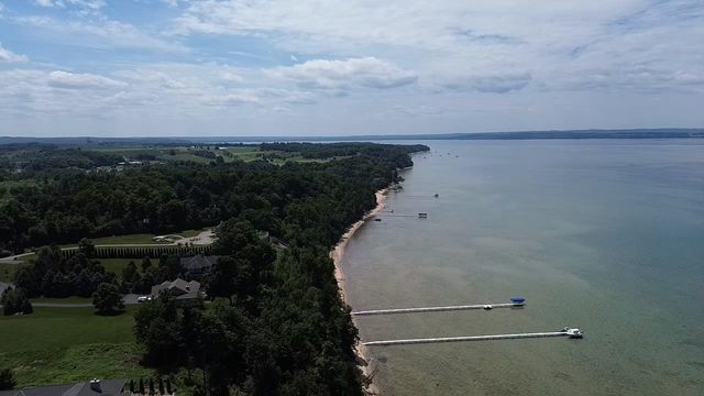 000 Bayridge Drive, Williamsburg, MI 49690