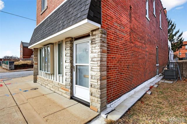 4535 S Grand Boulevard, St Louis, MO 63111