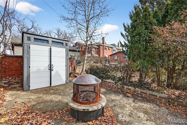 4535 S Grand Boulevard, St Louis, MO 63111