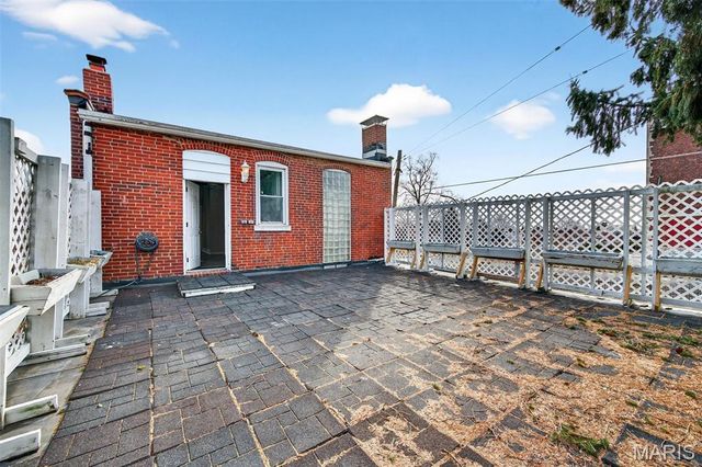 4535 S Grand Boulevard, St Louis, MO 63111