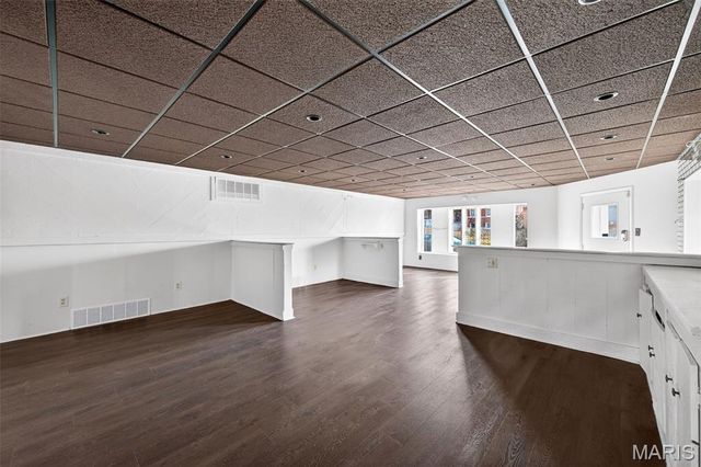 4535 S Grand Boulevard, St Louis, MO 63111