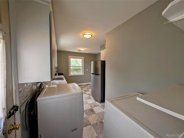 4302 Mandalay Avenue, Royal Oak, MI 48073