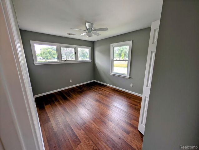 4302 Mandalay Avenue, Royal Oak, MI 48073