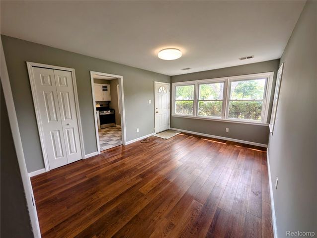 4302 Mandalay Avenue, Royal Oak, MI 48073