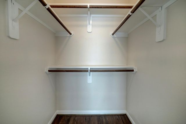 427 W 16th Street 11, Houston, TX 77008