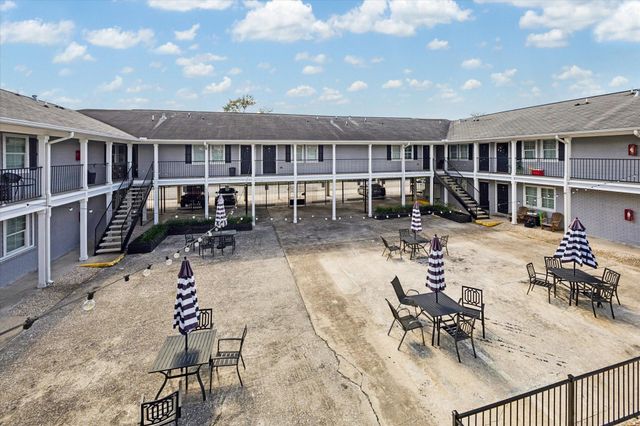 427 W 16th Street 11, Houston, TX 77008