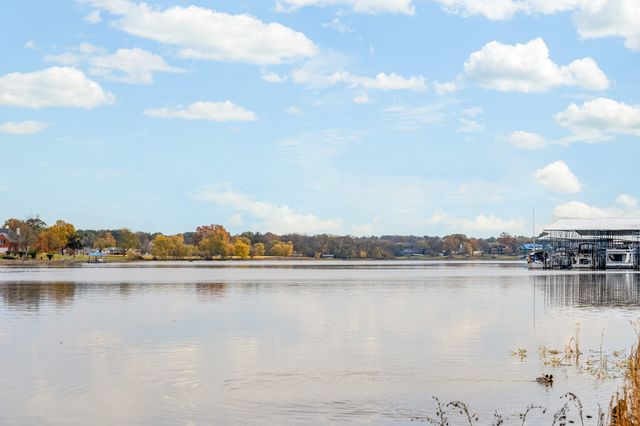 200 Sanders Ferry Rd Apt 2308, Hendersonville, TN 37075