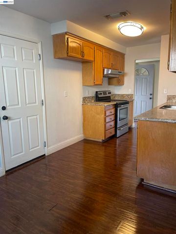 9901 Burline Street, Sacramento, CA 95827