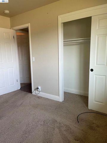 9901 Burline Street, Sacramento, CA 95827