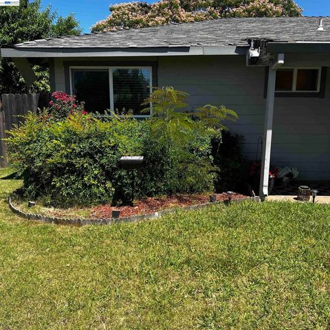 9901 Burline Street, Sacramento, CA 95827