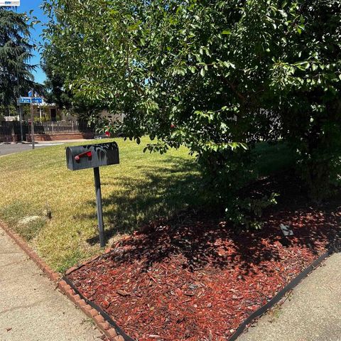 9901 Burline Street, Sacramento, CA 95827