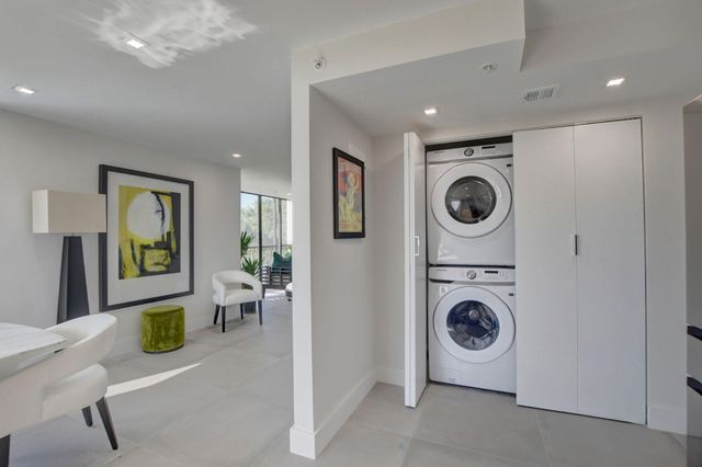 7754 Lakeside Boulevard 441, Boca Raton, FL 33434