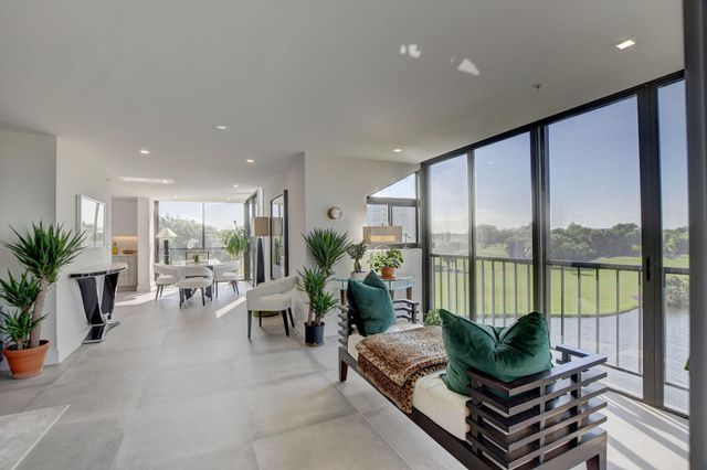 7754 Lakeside Boulevard 441, Boca Raton, FL 33434