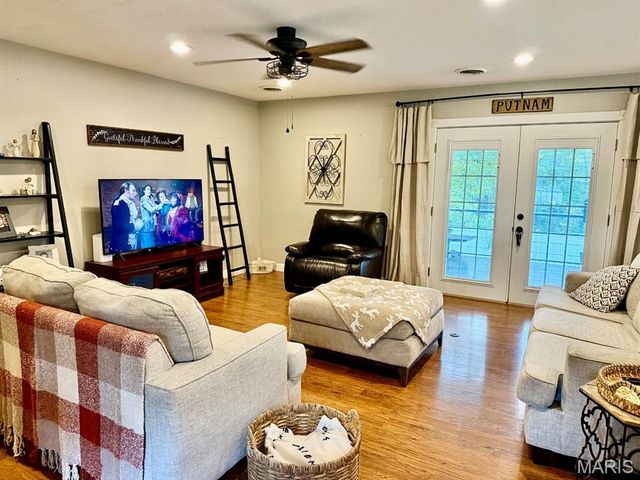 11429 Northview Drive, Dexter, MO 63841