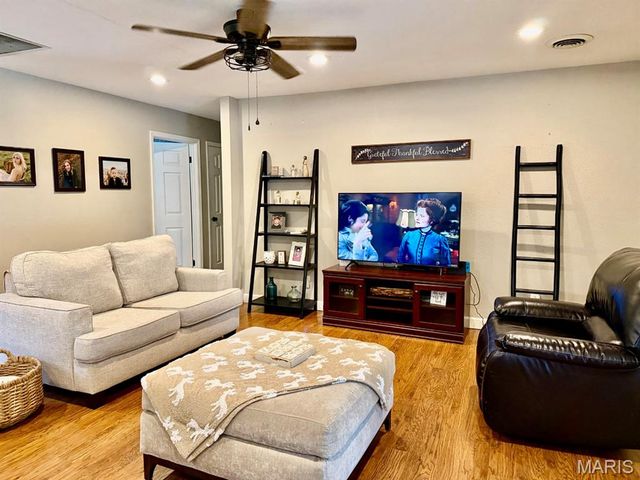 11429 Northview Drive, Dexter, MO 63841