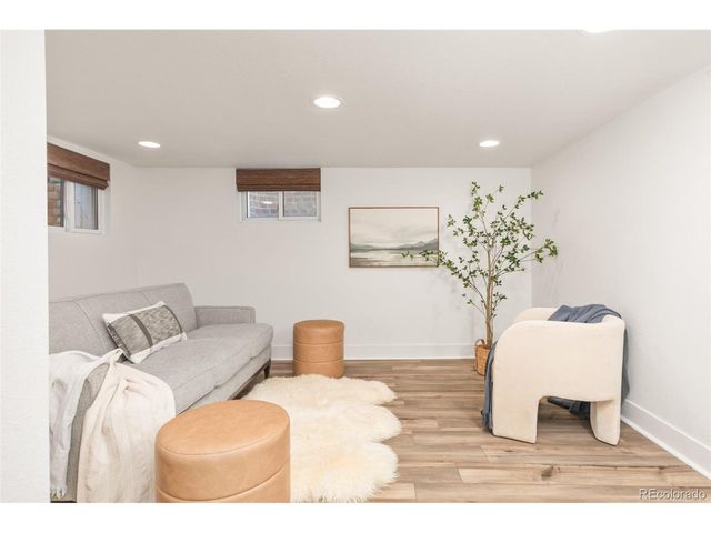 3750 N Vine St, Denver, CO 80205