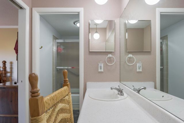 800 Reads Lake Road 305, Chattanooga, TN 37415