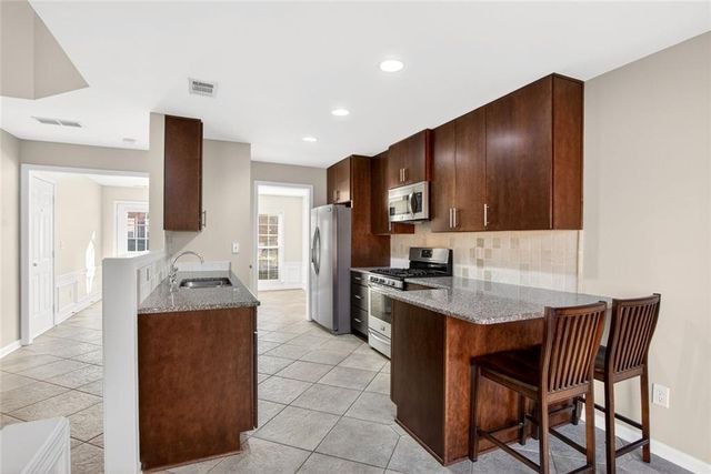 5068 Bright Hampton SE Drive, Atlanta, GA 30339