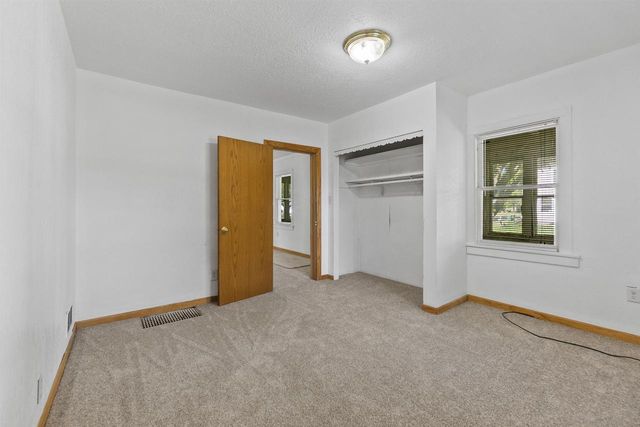 99 N BELL STREET, Fond Du Lac, WI 54935