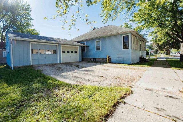 99 N BELL STREET, Fond Du Lac, WI 54935
