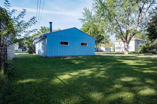 99 N BELL STREET, Fond Du Lac, WI 54935