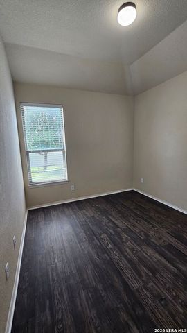 538 CREEKSIDE CIR, New Braunfels, TX 78130