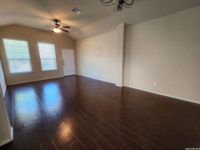 538 CREEKSIDE CIR, New Braunfels, TX 78130
