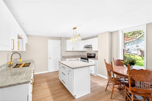 116 Dutchtown Rd, Sewickley Twp, PA 15637