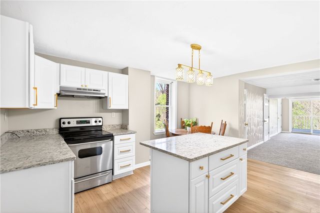 116 Dutchtown Rd, Sewickley Twp, PA 15637