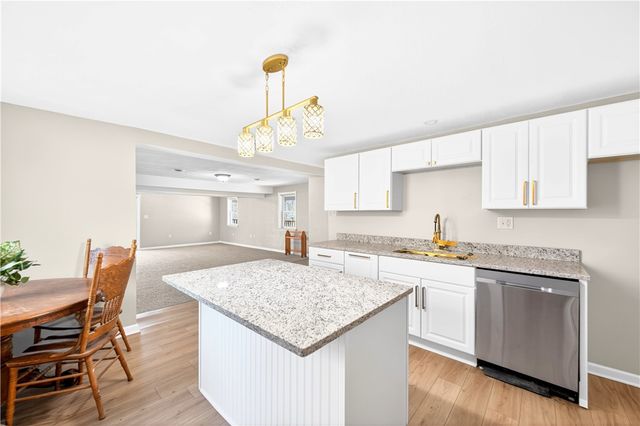 116 Dutchtown Rd, Sewickley Twp, PA 15637
