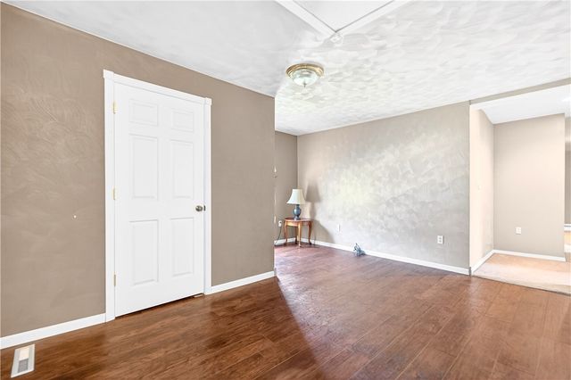 116 Dutchtown Rd, Sewickley Twp, PA 15637