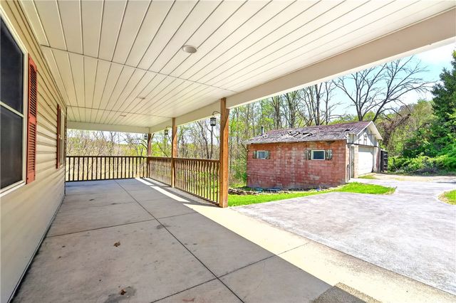 116 Dutchtown Rd, Sewickley Twp, PA 15637