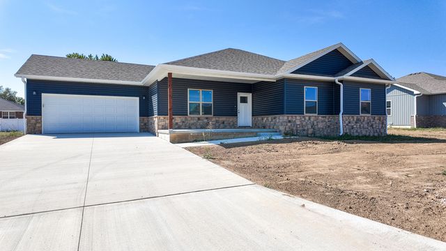 720 E Vivian Street, Bolivar, MO 65613